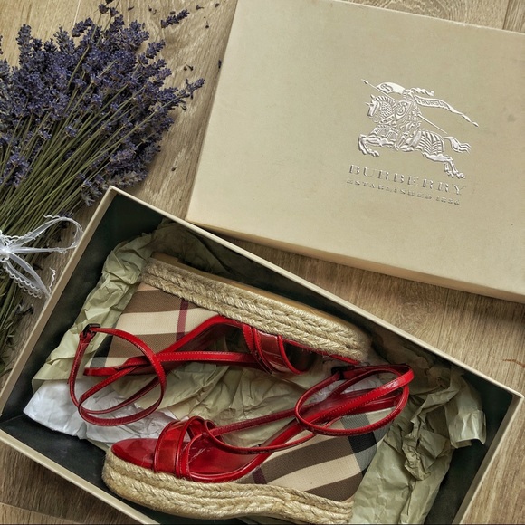 SOLD Burberry Wedges - Picture 2 of 9